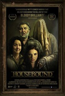 دانلود فیلم Housebound 201418389-1251935039