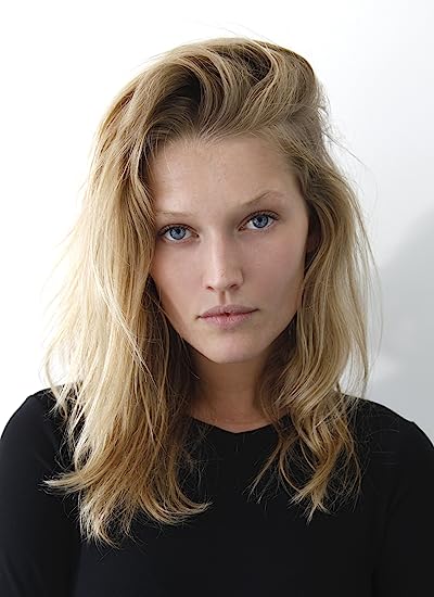 Toni Garrn